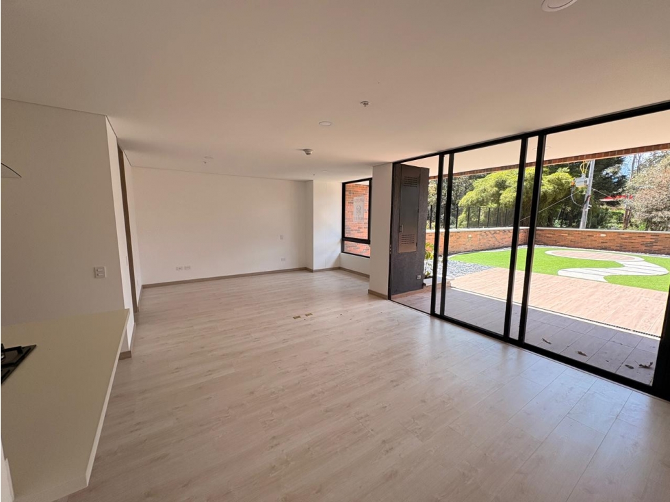 Vendo apartaestudio entrada El Retiro, con salida a zona verde privada