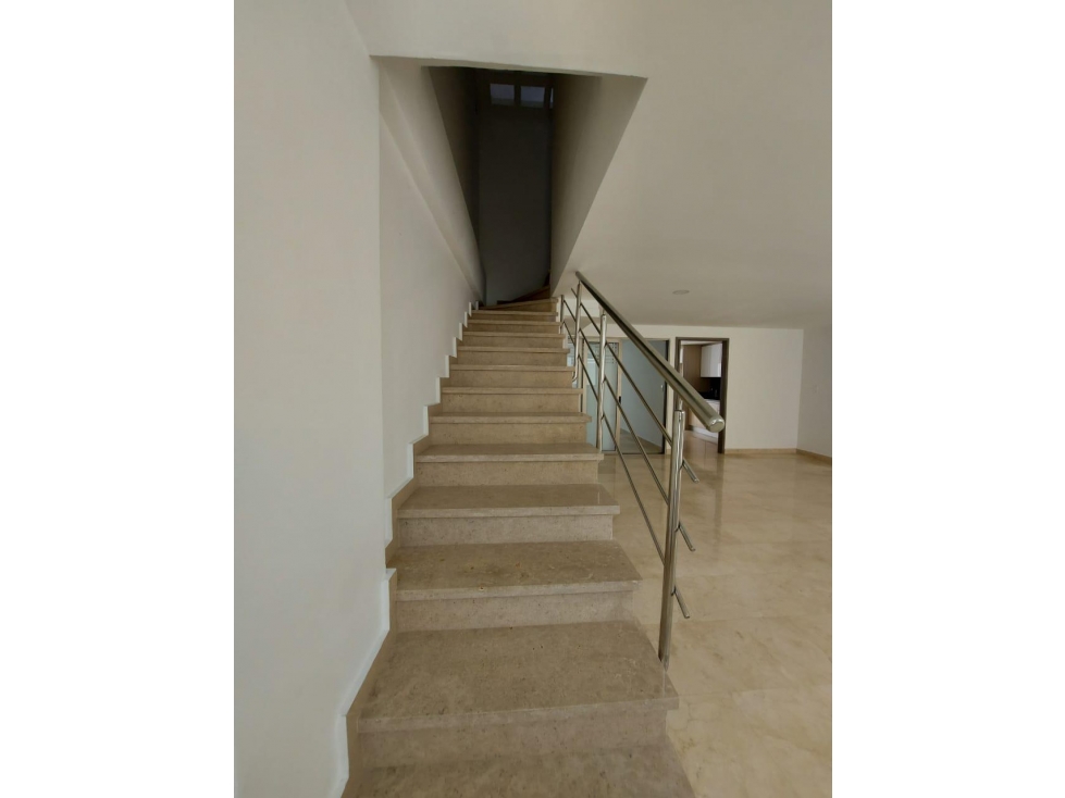 VENDO CASA CONJUNTO DUPLEX 145MTS. LOS NOGALES — foto 4