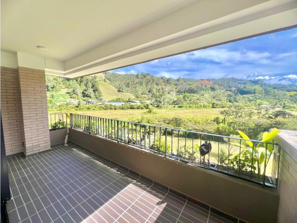 ARRIENDO APARTAMENTO EN EL RETIRO VISTA ESPECTACULAR
