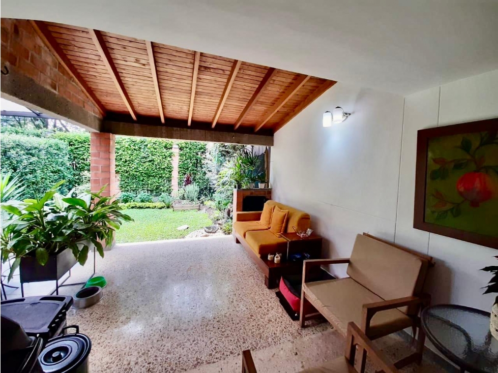 CASA EN VENTA CERCA AL TESORO UNIDAD CERRADA MUY ARBORIZADA — foto 5