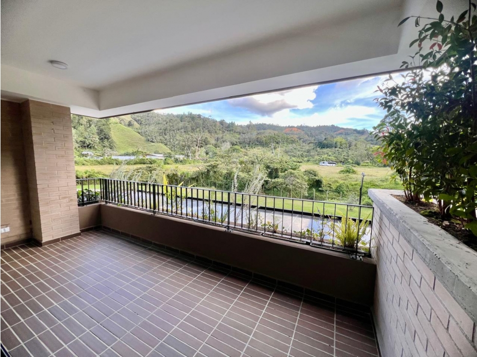 ARRIENDO APARTAMENTO EN EL RETIRO VISTA ESPECTACULAR