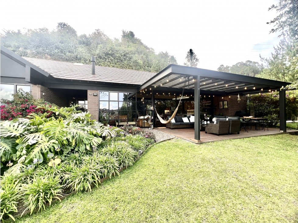 VENDO CASA EN EL RETIRO VISTA A LA REPRESA INMERSA EN EL BOSQUE — foto 6