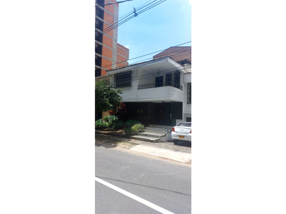 Venta Casa Conquistadores Medellín 350 Mts2 lote de 225 mts2 — foto 3