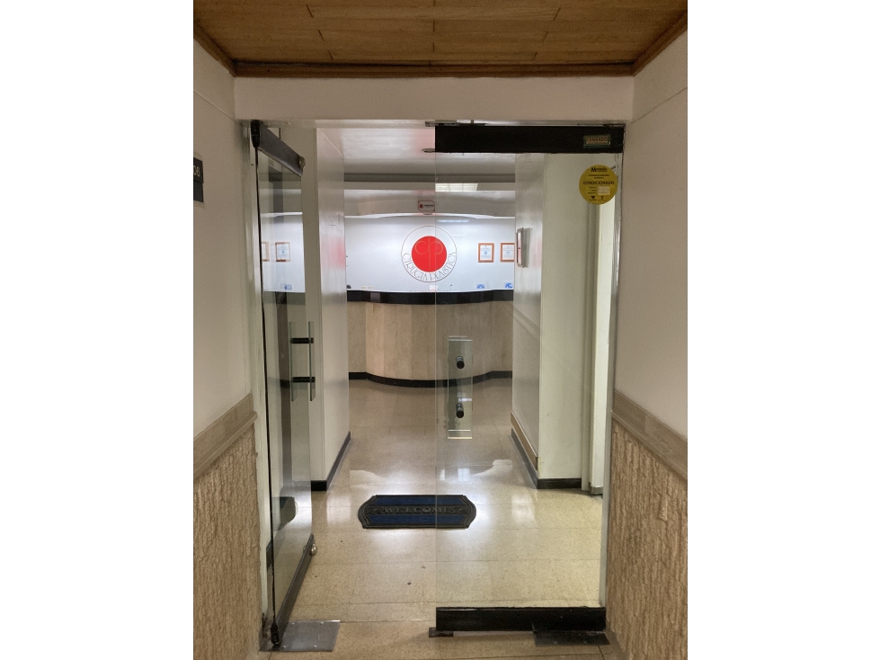 Venta Oficina Poblado Medellín MIlla de Oro 229 Mts2