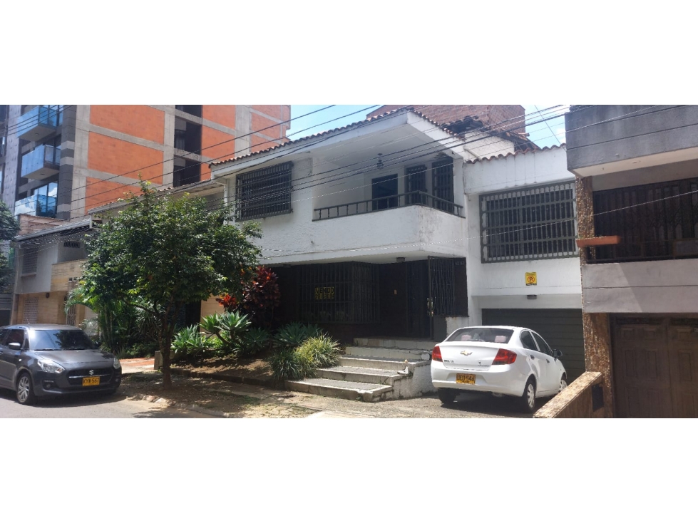 Venta Casa Conquistadores Medellín 350 Mts2 lote de 225 mts2 — foto 2