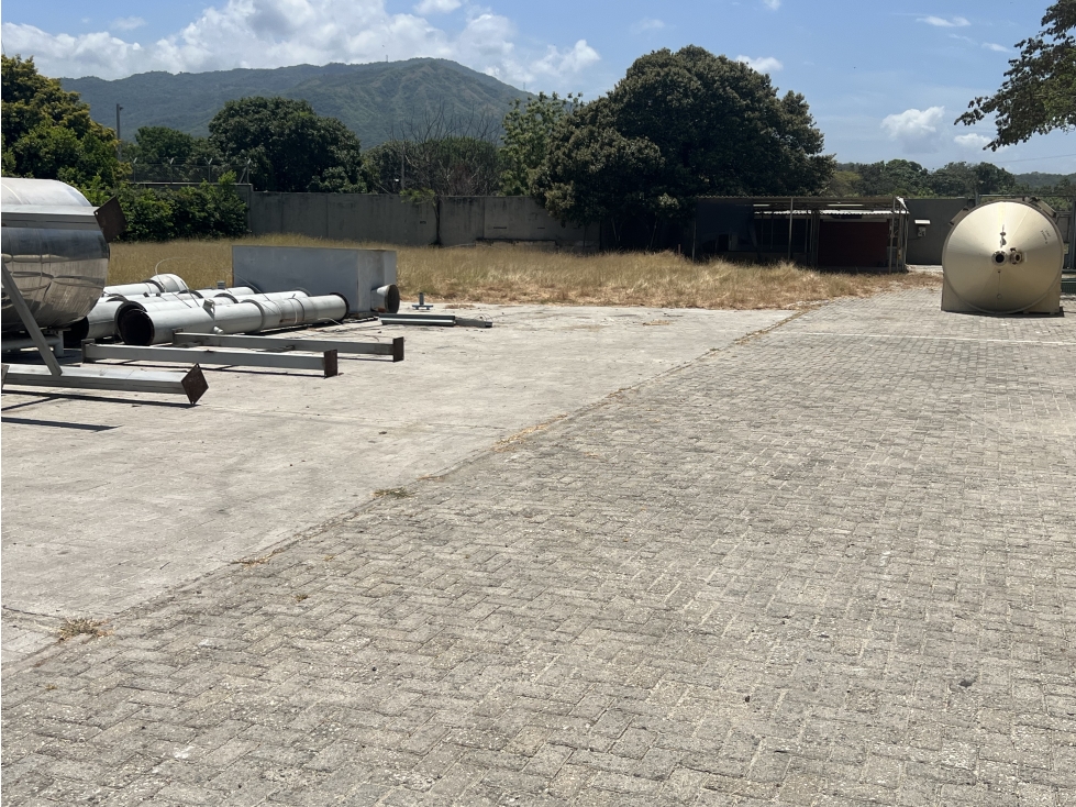 Venta Bodega Gaira Santa Marta 10094 M2 construidos y 33.877 m2 lote - 3