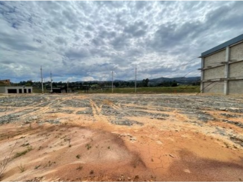 Venta Lote para Bodega Comuneros Rionegro 2.001 Mts2 — foto 4