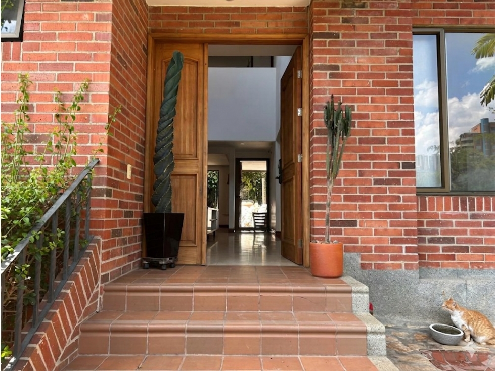 Venta Casa Altos del Poblado Medellín 308,56 Mts2