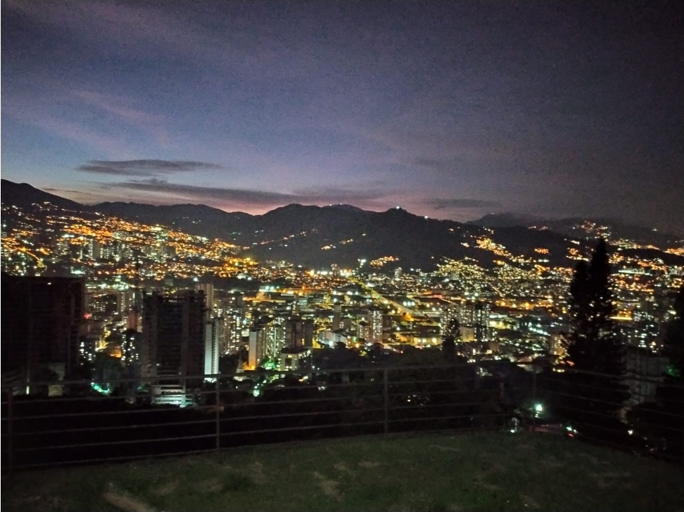 Venta Casa Las Lomitas Sabaneta 570 Mts2 const y de lote 1.392 mts2 — foto 2
