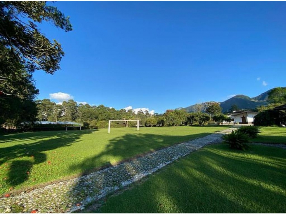 Alquiler Finca Carmen de Viboral son 6400 Mts2 Lote con 5 alcobas — foto 3