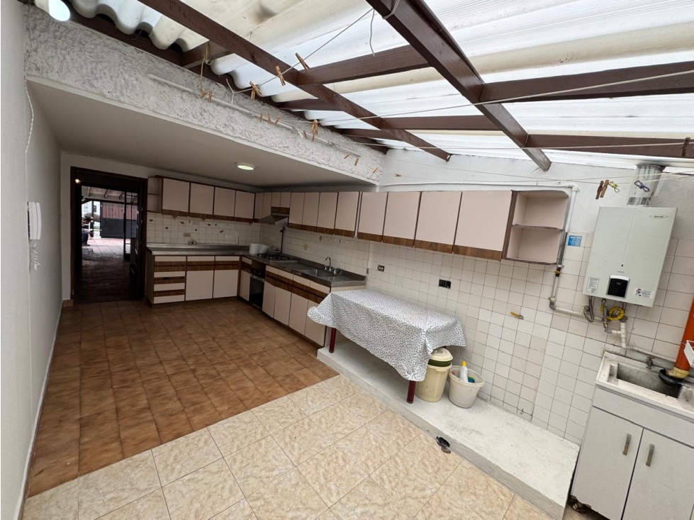 Vendemos hermosa casa en la floresta bogota — foto 6