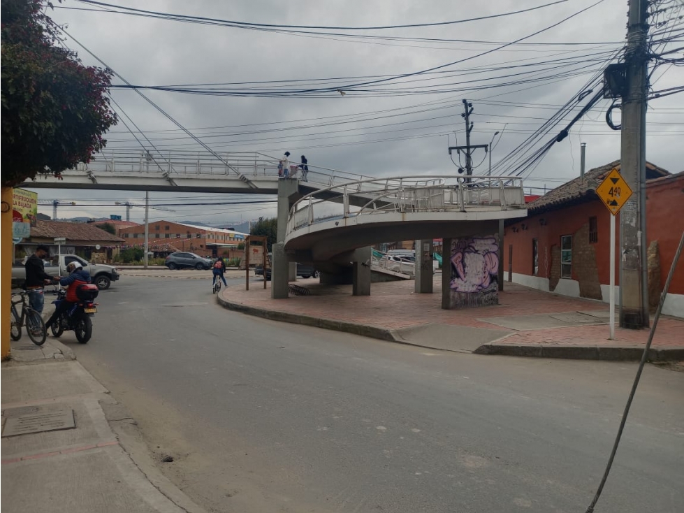 Vendemos espectacular local comercial en Cajicá - 4