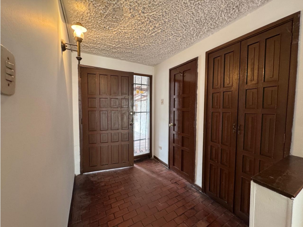 Vendemos hermosa casa en la floresta bogota — foto 2