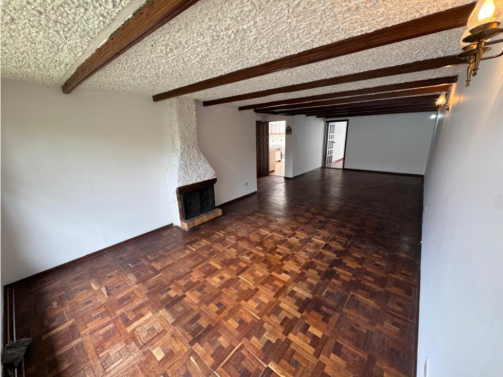 Vendemos hermosa casa en la floresta bogota — foto 4