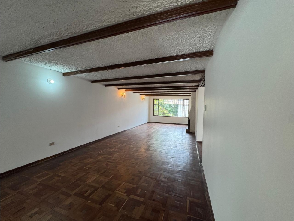 Vendemos hermosa casa en la floresta bogota — foto 5