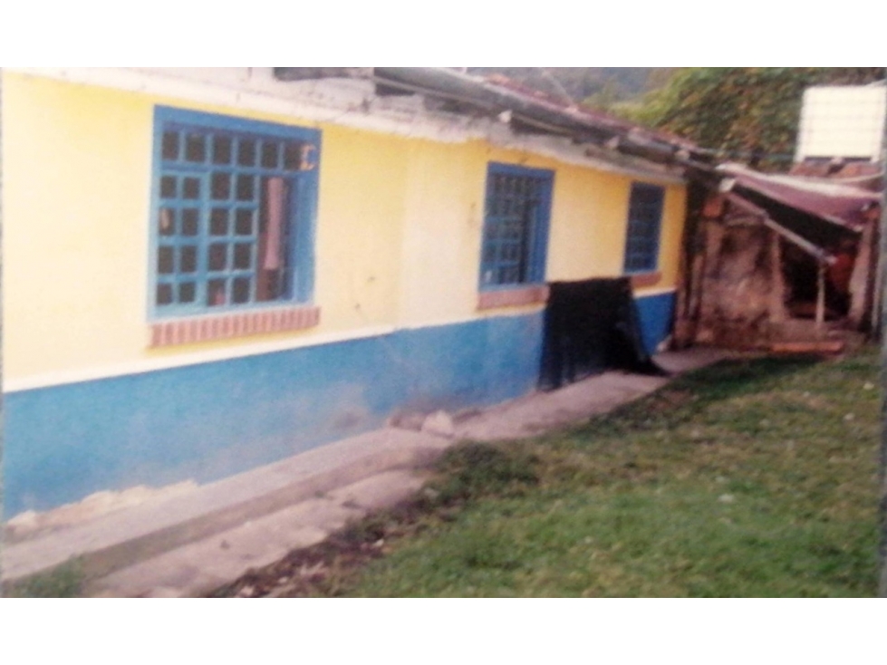 Finca Agro-ganadera en Venta Arbeláez - 1