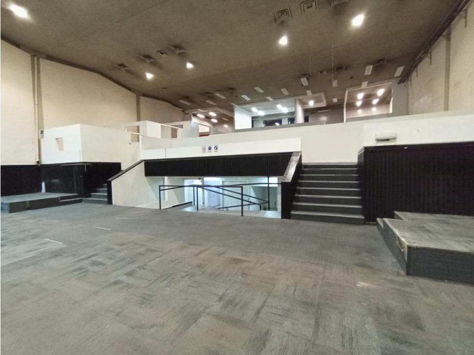 Local en Chapinero: 1396m2 — foto 4