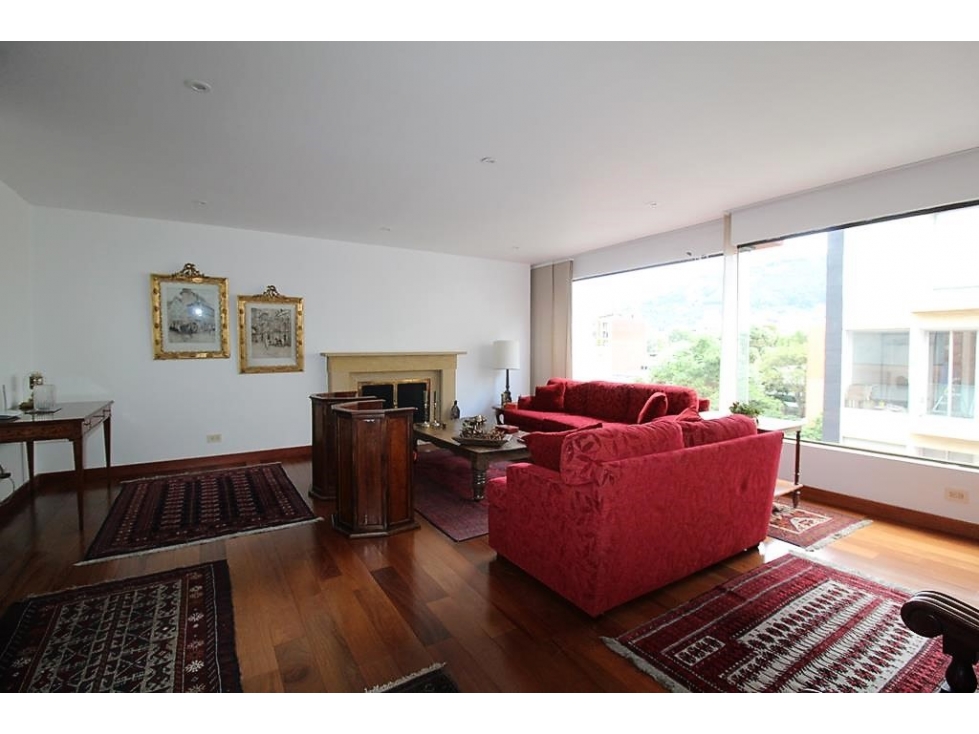Apto penthouse Antiguo Country: 400m2, 5H, 3.5B y 6P