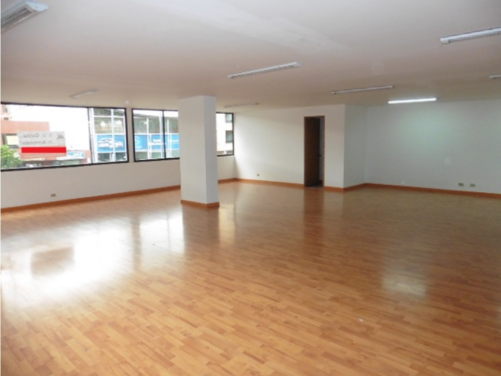 Oficinas Chicó: 250m2, 4B y 4P