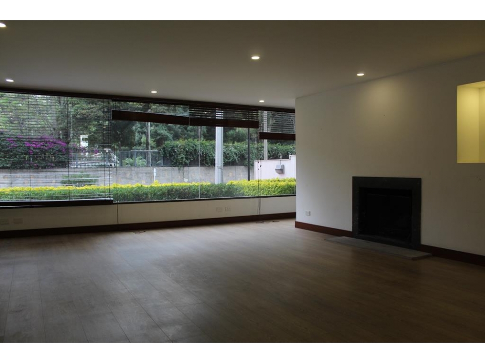 Apto La Cabrera: 310m2, posibilidad de terraza, 3H, 3.5B y 3P