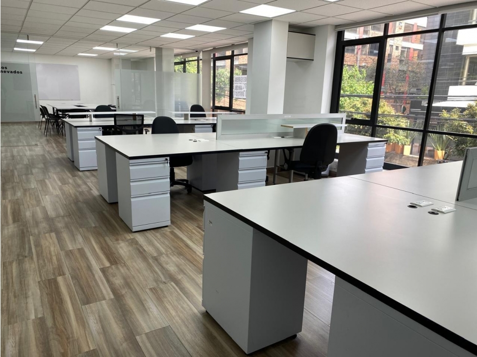 Oficinas amobladas Chicó: 170m2, 2B y 4P