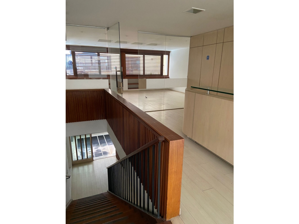 Oficinas Centro Financiero: 150m2, 2B y 2P
