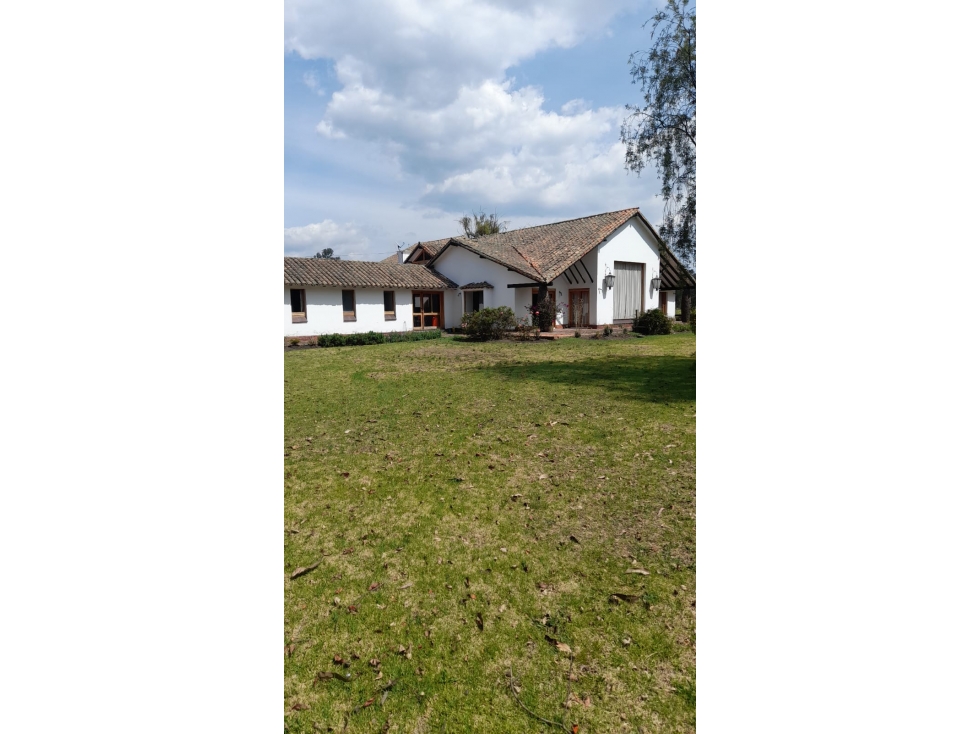 Casa/finca/lote en Fagua, Cajicá: 463m2, jardín, lote 5F, 4H y 4B