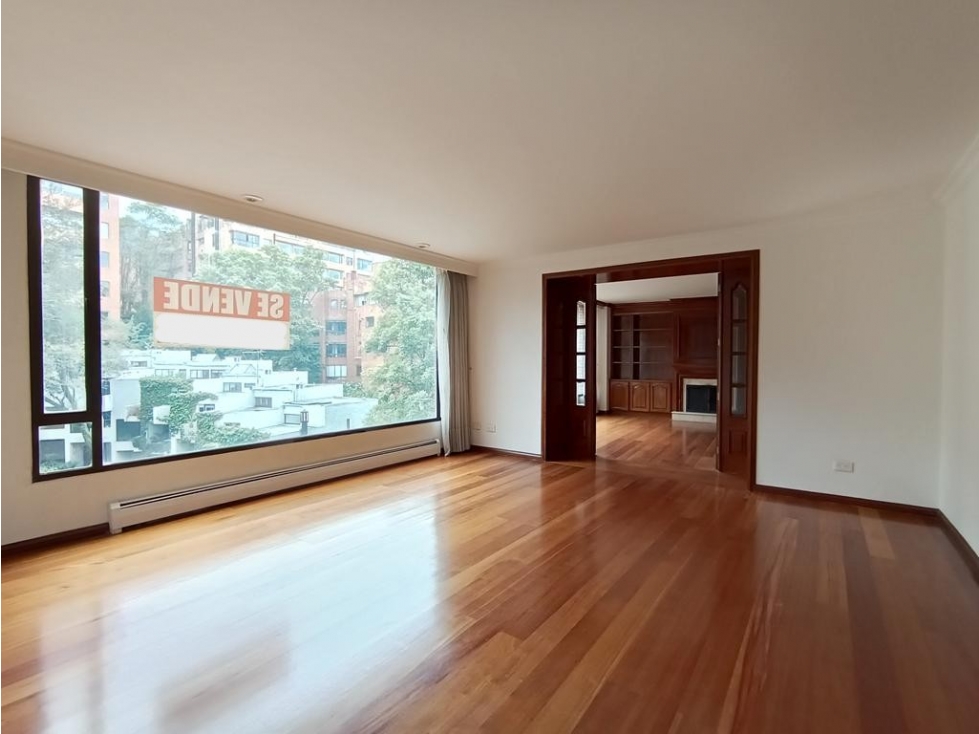 Apto Rosales: 285m2 + balcón, 3 cuartos, 3.5 baños y 4 parqueaderos