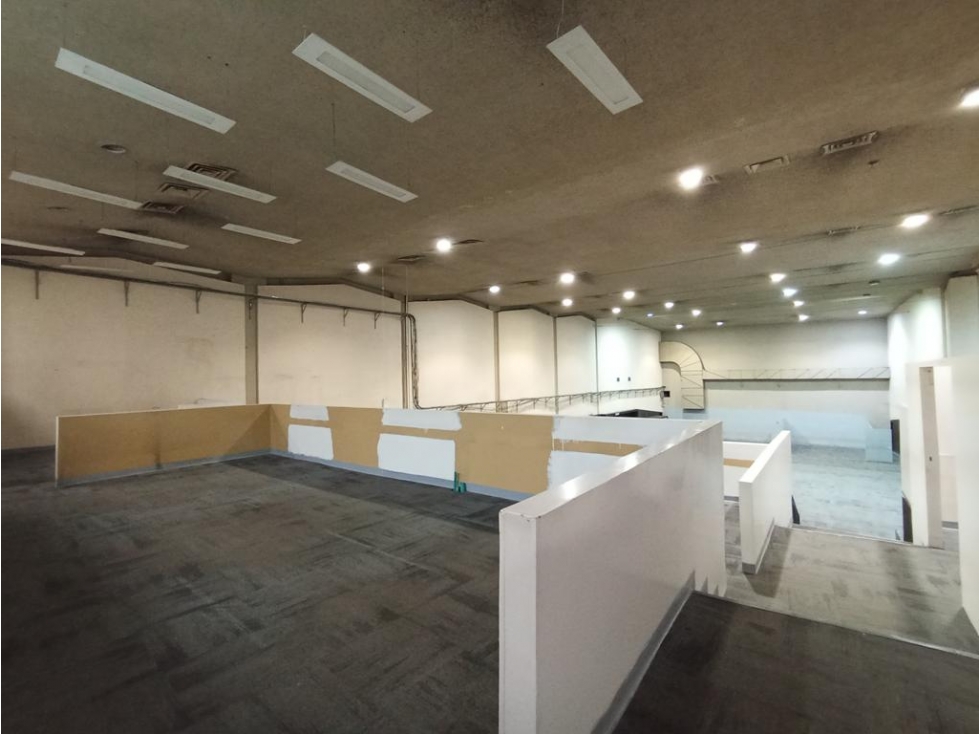 Local en Chapinero: 1396m2 — foto 5