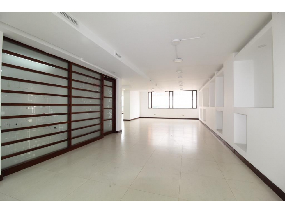 Oficinas sector Centro Financiero: 360m2, 2B y 6P — foto 3