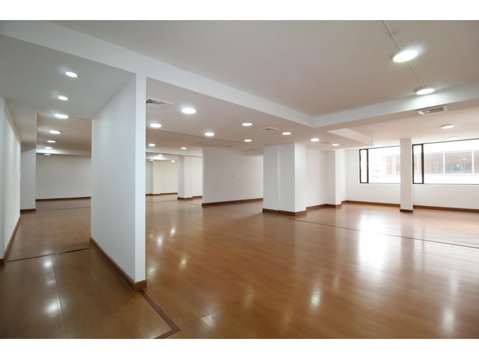 Oficinas sector Centro Financiero: 360m2, 2B y 6P — foto 4
