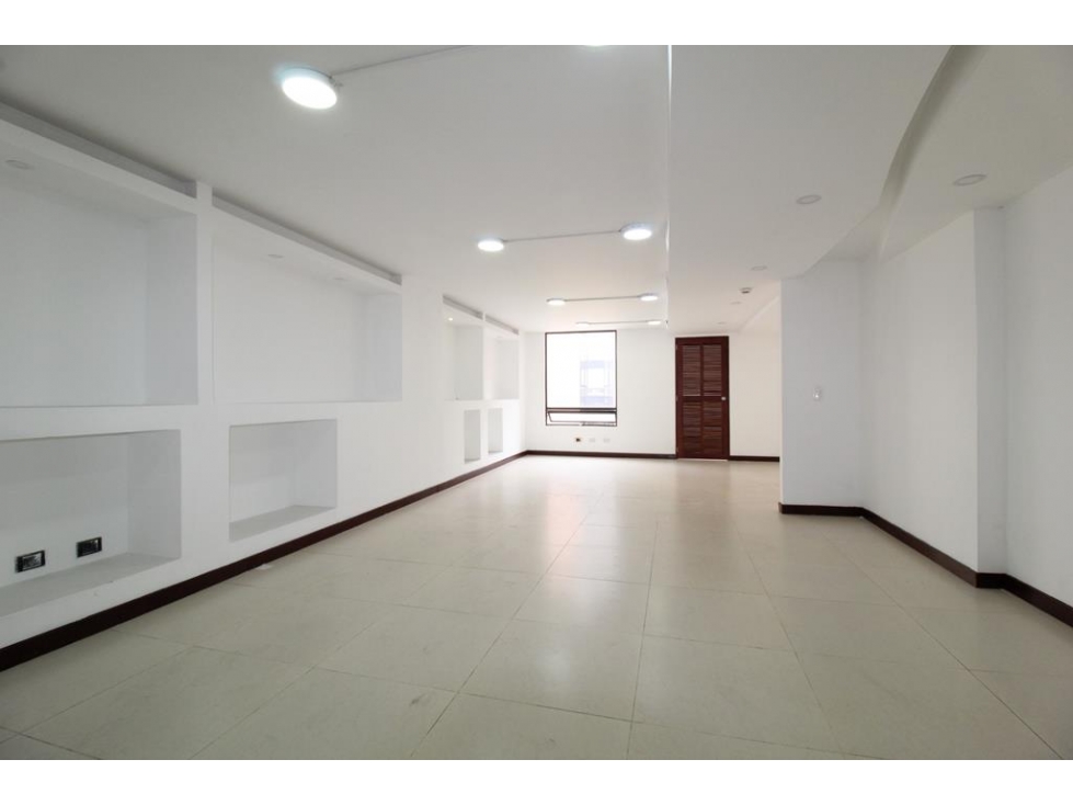 Oficinas sector Centro Financiero: 360m2, 2B y 6P — foto 4