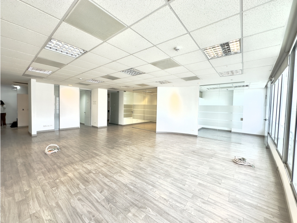 Oficina para arriendo en El Virrey, Bogota
