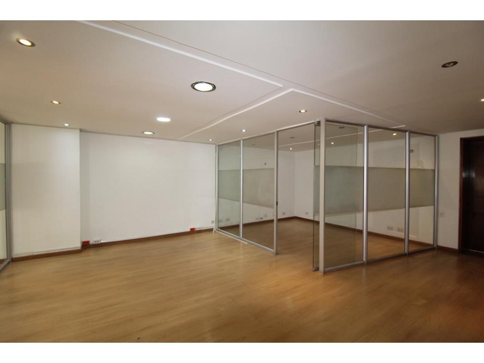 Oficinas en Chicó, Parque de la 93: 55m2 y 1 parqueadero — foto 2