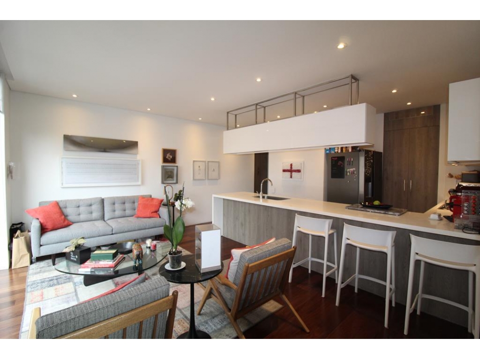 Apto Rosales: 60m2, 1 cuarto, 1.5 baños y 2 garajes — foto 2