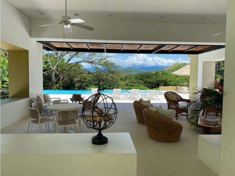 Casa Mesa de Yeguas - Anapoima: 450m2, 5H - 2