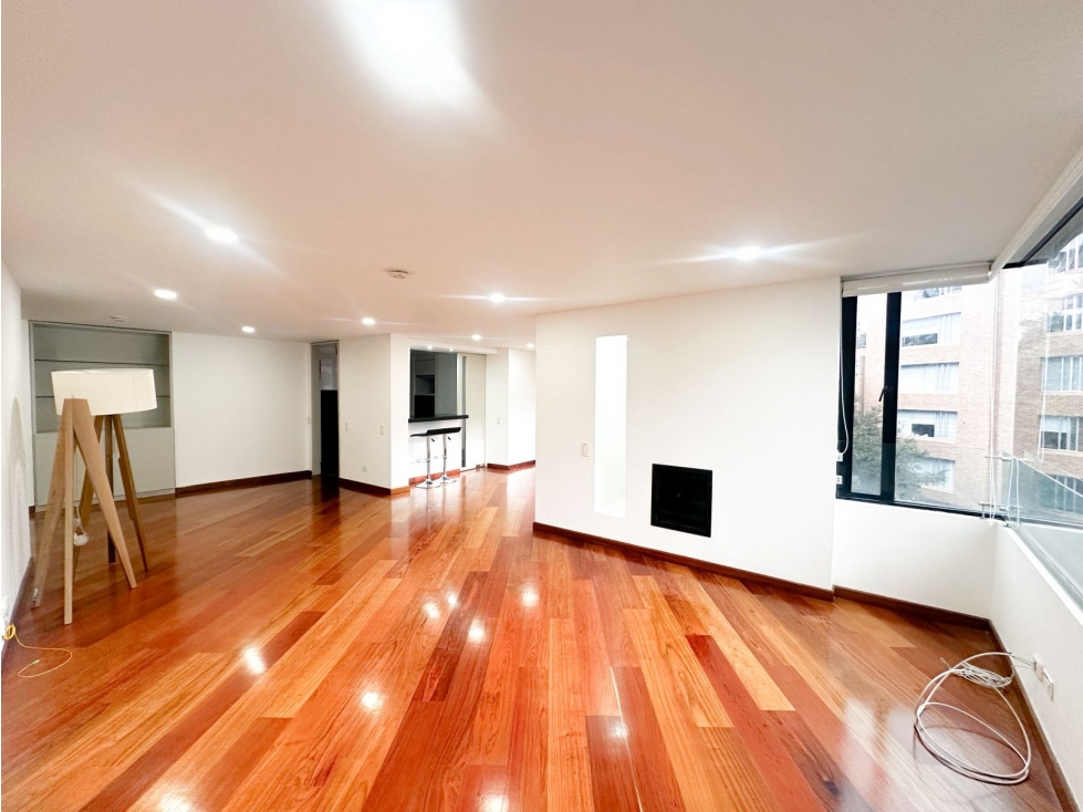 Apartamento en venta en El Nogal: 142 m2, Bogota — foto 2