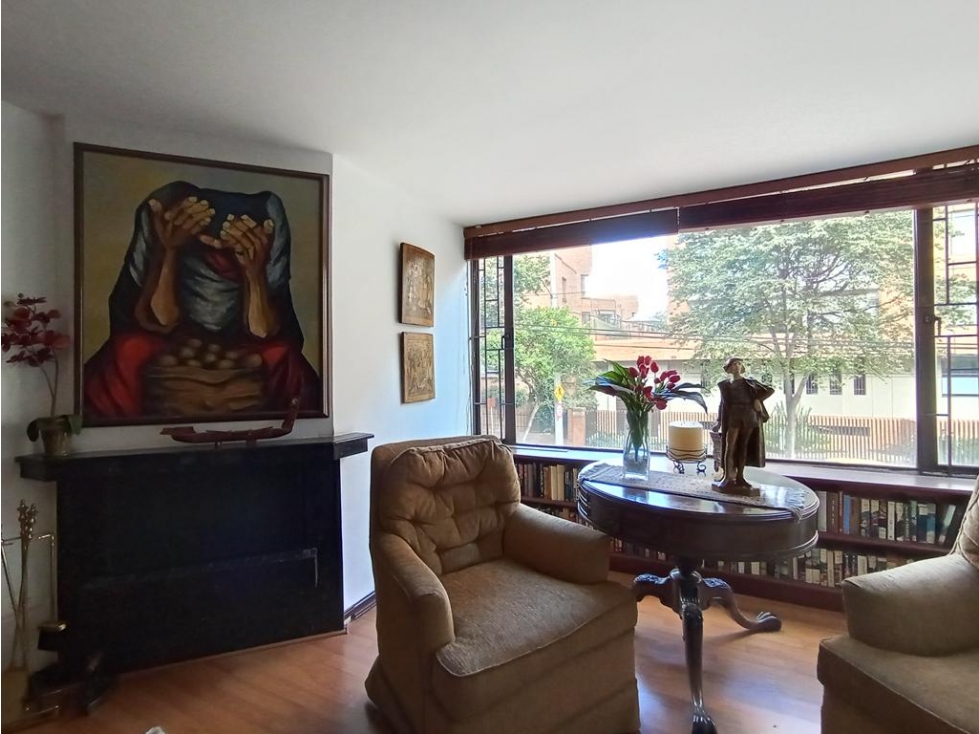 Apto Santa Bárbara Occidental: 152m2, 2 cuartos, 2 baños y 2 garajes — foto 2
