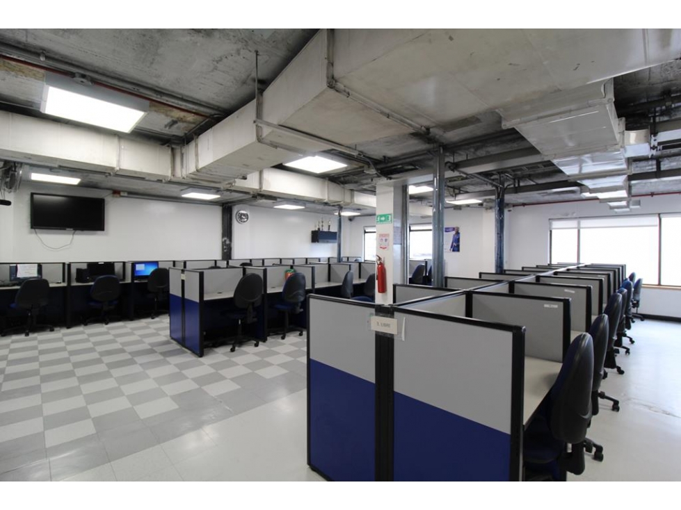 Oficinas Centro Internacional: 1011m2 — foto 4
