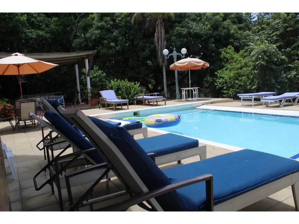 Casa Peñalisa: 182m2, lote 1207m2, 4H y 3B