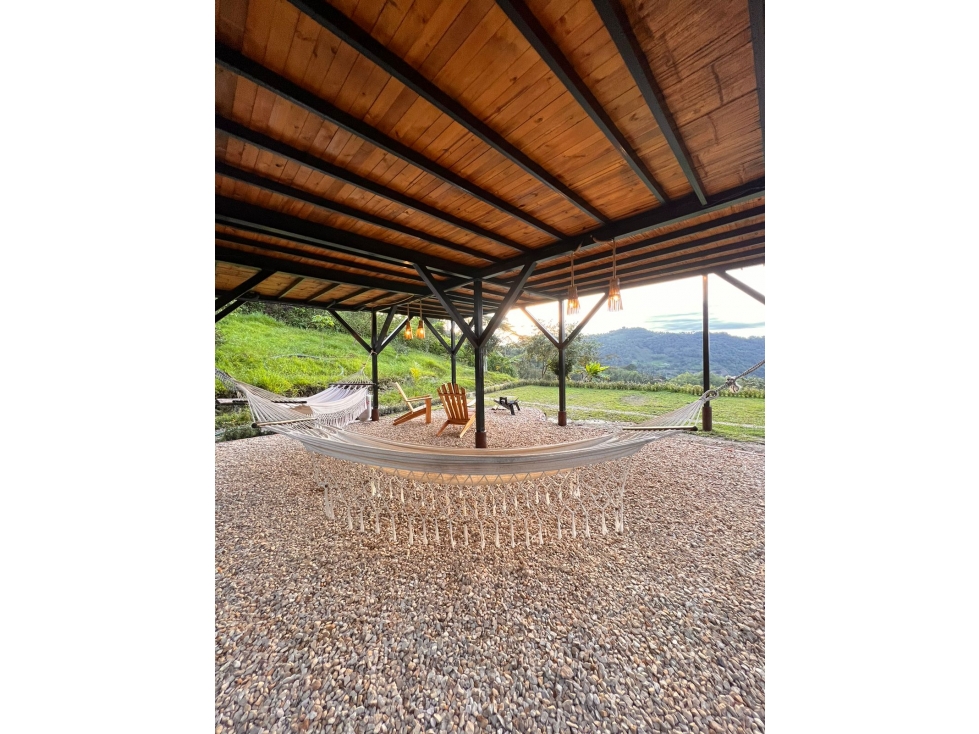 Finca en La Vega: lote 6600m2 / casa principal + cabañas - 3
