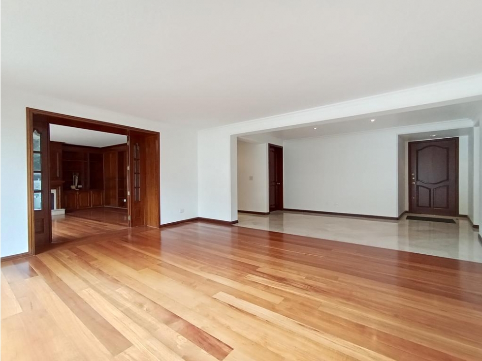 Apto Rosales: 285m2 + balcón, 3 cuartos, 3.5 baños y 4 parqueaderos — foto 3