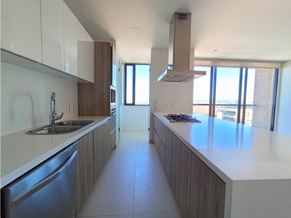 Apto El Refugio: 117m2, balcón, 3H, 3.5B y 2P — foto 4