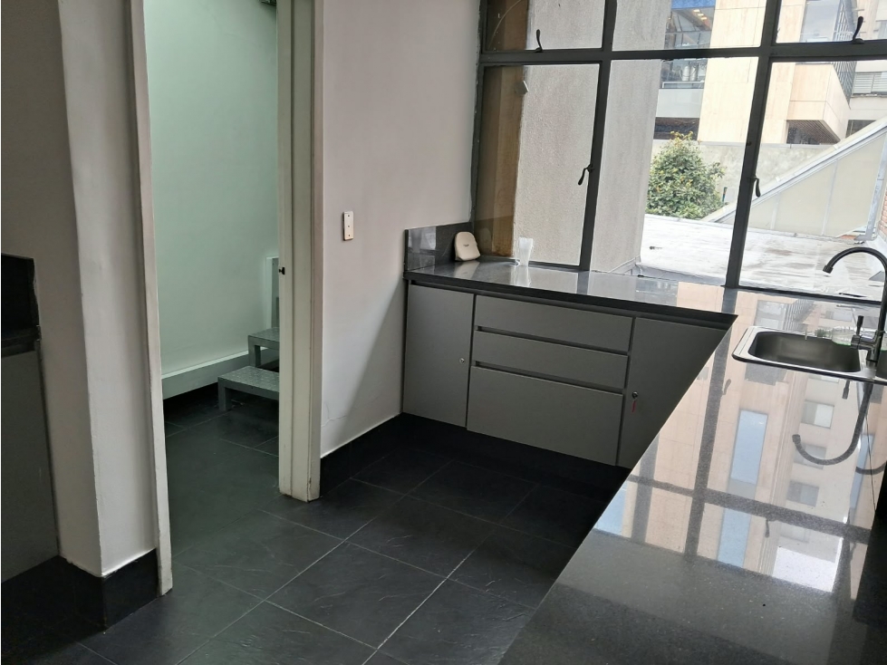 Casa en arriendo para oficinas El Nogal, Bogotá — foto 4