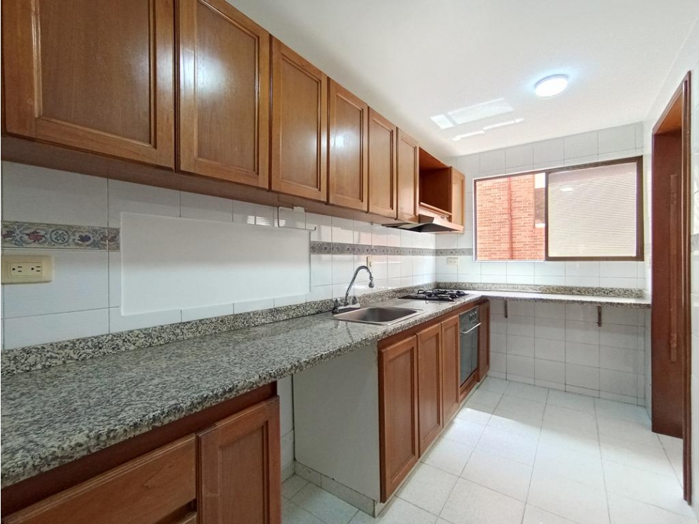 Apto Chicó Reservado: 87m2, 2 cuartos, 2 baños y 2 parqueaderos - 4