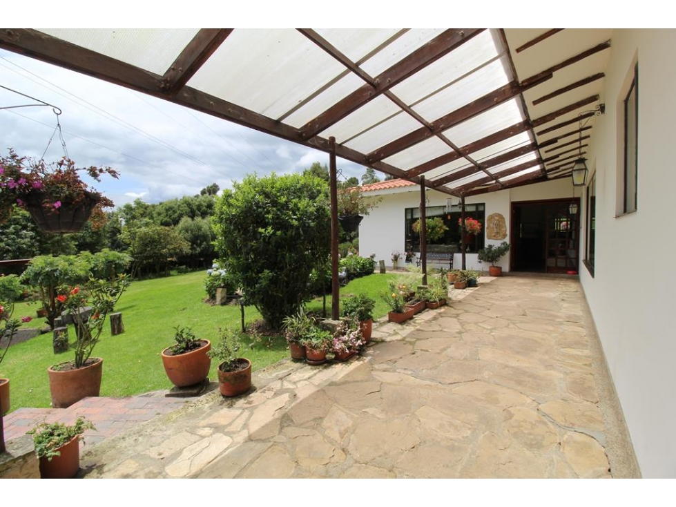 Casa Cajicá: 370m2, lote 7000m2, jardines, terraza, 4H, 4B y 4P — foto 6