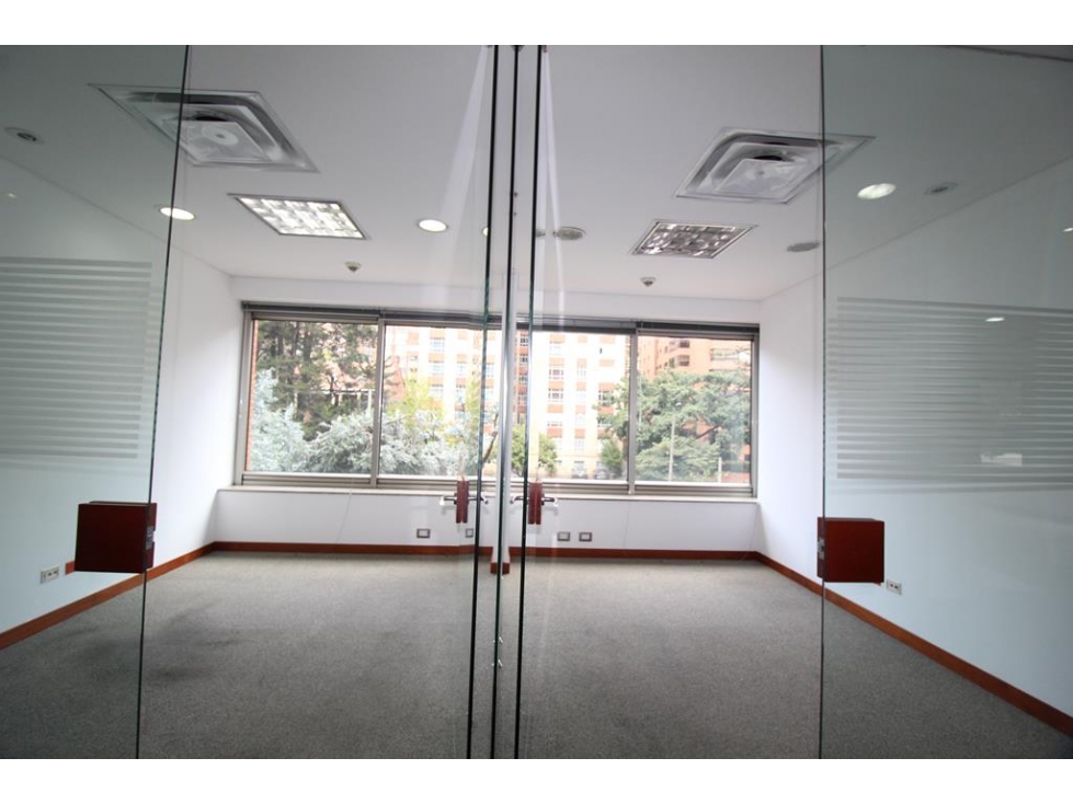 Oficinas El Nogal: 186m2, 2B y 4P — foto 5