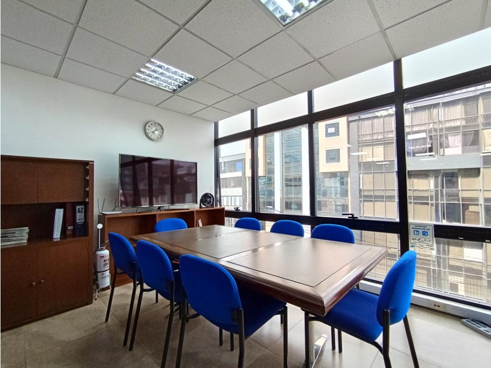 Oficinas El Nogal - Espartillal: 89.56m2, 1 baño y 2 parqueaderos — foto 5