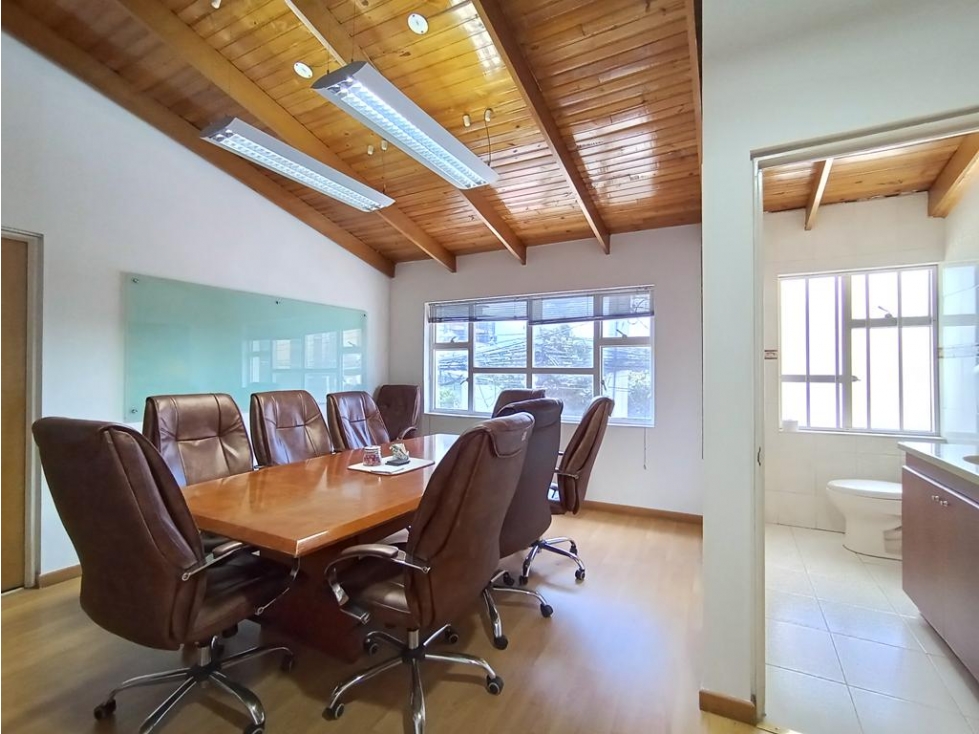 Casa La Castellana: 850m2 construidos / lote 596m2 — foto 6