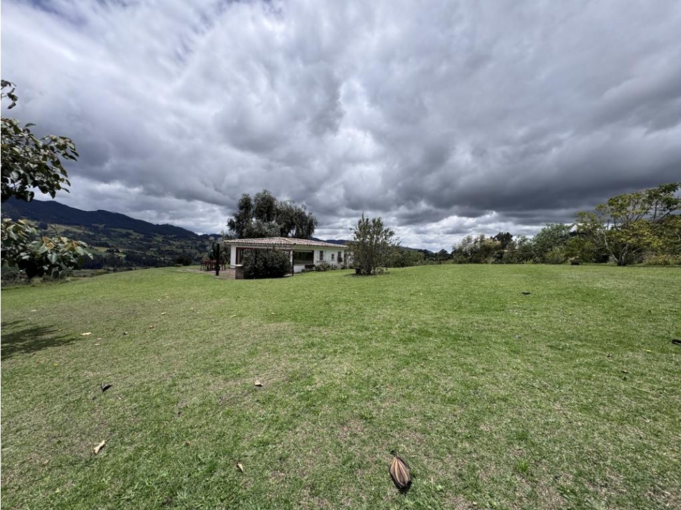 Finca Subachoque: 5.5 hectáreas, linda vista, casa remodelada - 6